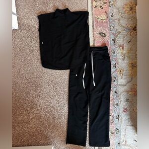 FIGS Black rafaela top in XXS and high waisted kade pants in regular S